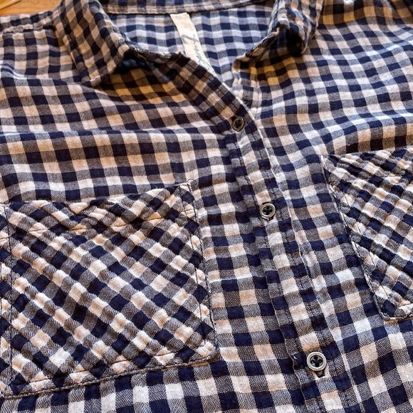 Seven7 Cotton 3/4 sleeve button down - Picture 4 of 11